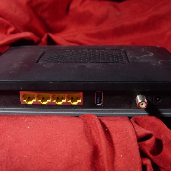 NETGEAR CG3000D DOCSIS 3.0 Cable Modem WiFi Router with Power Cable - Picture 3 of 5